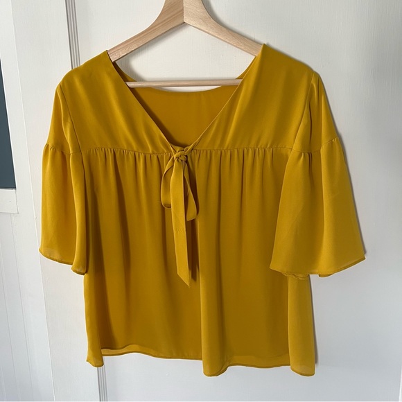 Ann Taylor Yellow blouse Size XS - Picture 6 of 6